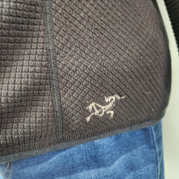 Vintage Arcteryx Black Polartec Half Zip Size Medium - Picture 3 of 14